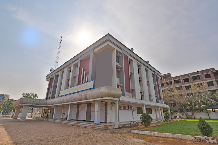 Utkarsh Hotel, Silvassa — hotels